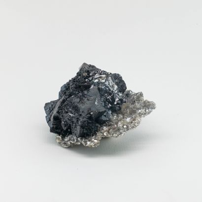 null CRYSTAL CASSITERITE ON MICA XUEBAODING CHINA (10cm)
