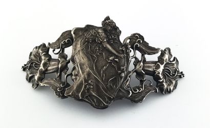 null Boucle de ceinture Art Nouveau en métal argenté, circa 1900