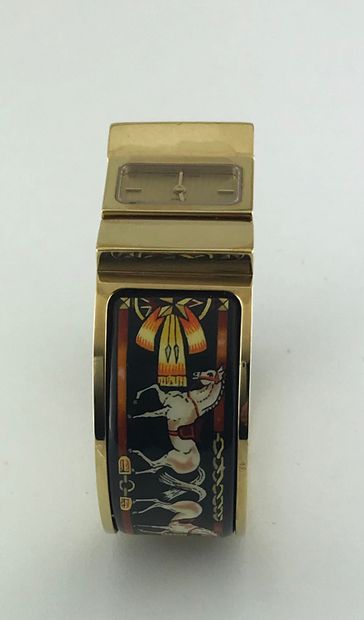 null HERMES Paris, bracelet montre de dame en métal doré à décor de laque, mouvement...