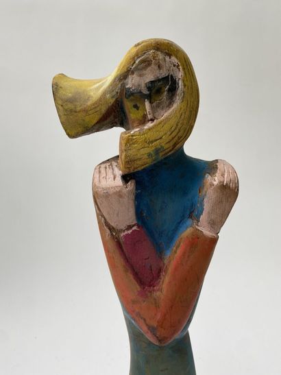 Poupée de bois. CRAFT work in the style of the 1930s. 

Painted wooden doll, hair...