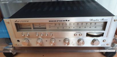 * Ensemble de matériel hifi MARANTZ * Ensemble de matériel hifi MARANTZ :

- Tuner,...