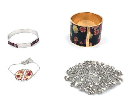 CHRISTIAN LACROIX CHRISTIAN LACROIX
Set of three bracelets in metal and lacquer with...