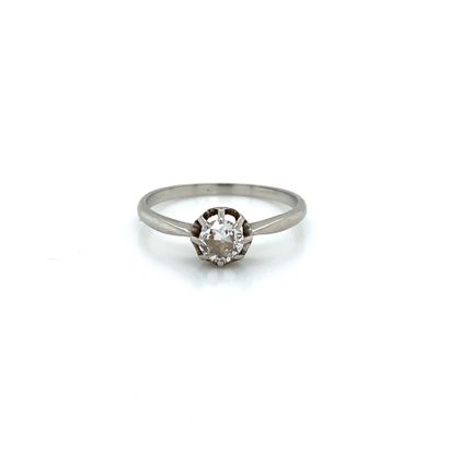 BAGUE en platine et diamant Platinum ring (850‰) adorned with a small brilliant-cut...