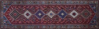 TAPIS - Galerie Ghoum, Iran Yalameh Gallery, Iran
Wool velvet, wool foundation
Ruby...