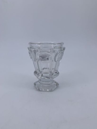 BACCARAT BACCARAT - Grand vase corolle en cristal.
Cachet sous le pied.
Hauteur :...