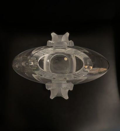 Vase LALIQUE LALIQUE France, modèle Garance
Grand vase en cristal moulé pressé, à...