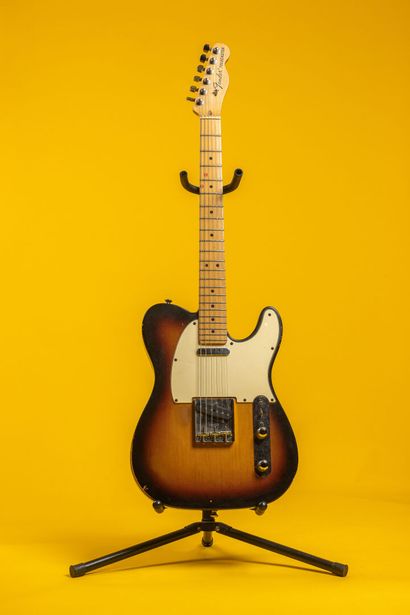 Guitare Fender Guitare
Solid Body Fender Telecaster American Standard, finition sunburst....