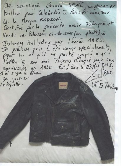 Johnny Hallyday Johnny Hallyday
PERFECTO de la marque Rodson, porté et utilisé par...