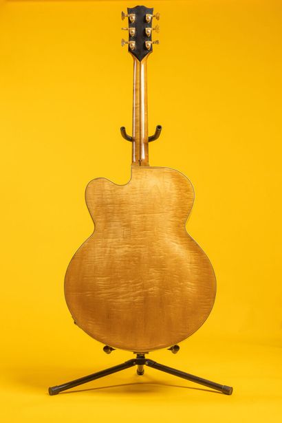 Guitare de T-Bone Walker Guitare électrique 
Archtop hollow body de marque Gibson,...