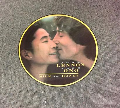 null John Lennon & Yoko Ono : picture disc L.Ps

Milk And Honey POLYDOR POLHP5 UK

(-...