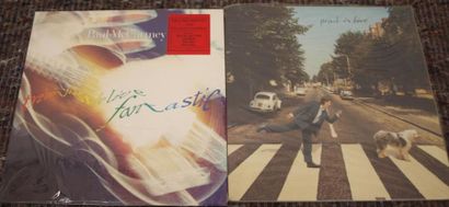 null Paul McCartney : 2 x LPs Live

Paul Is Live PARLOPHONE PCSD 147 UK (NM / NM)

Tripping...