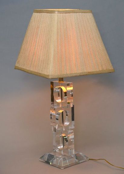 null Travail américain, vers 1970

Lampe de table en polyméthacrylate transparent,...