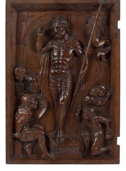 null PORTE TABERNACLE en noyer sculpté représentant le Christ ressuscité XVIIe siècle
H:...