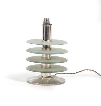 TRAVAIL MODERNISTE Lamp
Glass
H.: 25 cm.
Circa 1930