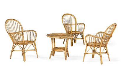 TITO AGNOLI (1931) 3 armchairs and 1 pedestal table
Rattan
54 x 63 cm, 87 x 62 x...