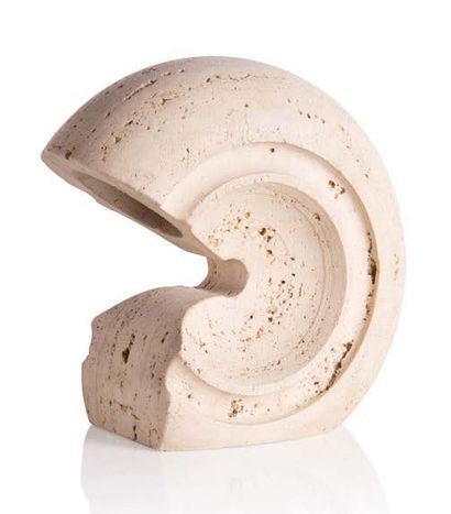 GIULIANO CESARI & ENRICO PANZERI (XXE) 
Lamp
Travertine
H.: 20 cm.
Sormani, circa...