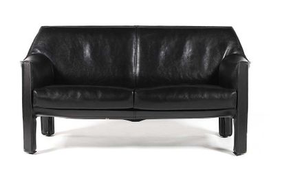 MARIO BELLINI (1935) 
Sofa and 2 armchairs
Leather
80 x 160 x 80 cm. 80 x 95 x 80
Cassina,...