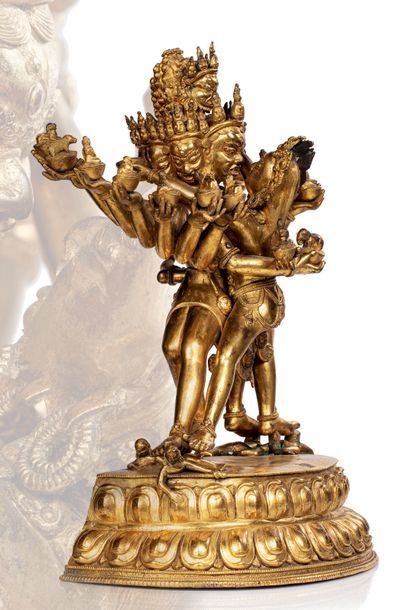 CHINE XXe siècle Important groupe en bronze dore, representant un avatar Vajrabhairava...