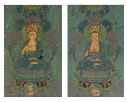 Chine XVIIe siècle Deux petites peintures en couleurs et or sur soie, représentant...