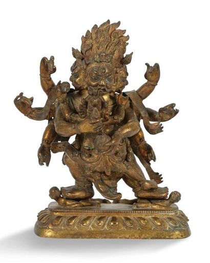 Tibet XVIIIe siècle Sujet en bronze doré représentant un Dharmapâla à trois têtes...