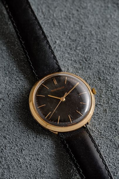 JAEGER-LECOULTRE VERS 1960 Rose gold case Hand-wound mechanical
movement
Calibre...