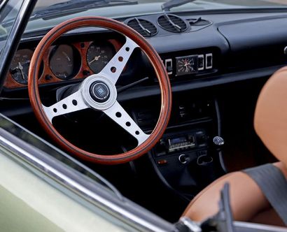 PEUGEOT 504 coupé V6 1975 Collection Francis Staub Ligne élégante signée Pininfarina
Restauration...