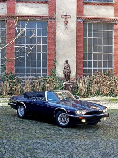 Jaguar XJ6 CABRIOLET 1988 Collection Francis Staub Très belle présentation
Carnets...