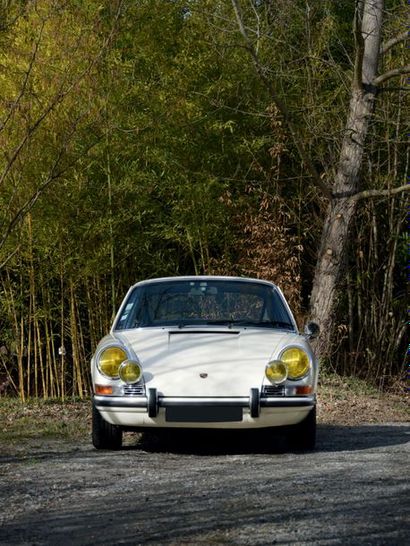 PORSCHE 911 2.0 S coupé 1968 Completely restored
Substantial file of bills and restoration...