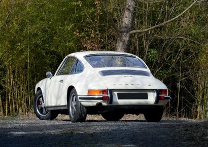 PORSCHE 911 2.0 S coupé 1968 Completely restored
Substantial file of bills and restoration...