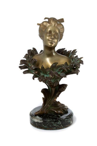 Henry GODET (1863-1937) Henry GODET (1863-1937)


"Femme-fleur"


Epreuve en bronze...