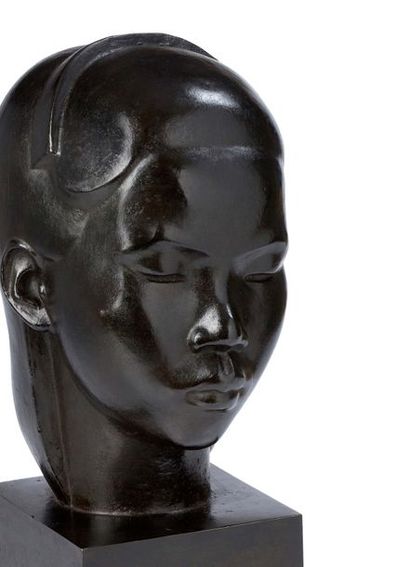 VU CAO DAM (1908-2000) Buste de jeune fille
Bronze à patine noire, signé sur la base
sur...