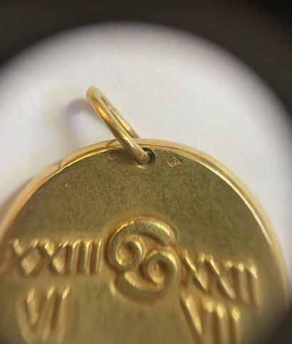 VAN CLEEF & ARPELS Pendant "zodiac". 18k (750) gold.
Signed and numbered. Master...