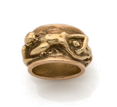 null RING RING "NUES" Yellow
gold 18k (750).
Td: 54 - Pb: 32.4 gr

A gold ring.