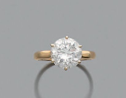null RING "SOLITAIRE" Brilliant cut
diamond, 18k (750) yellow gold.
Diamond weight:...