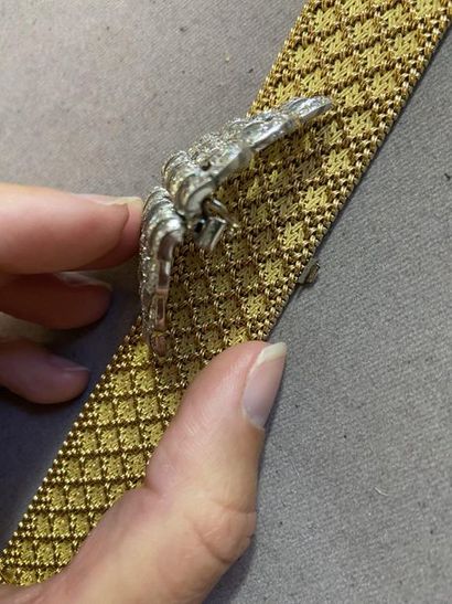 GEORGES LENFANT Bracelet "ribbon"
Gold 18k (750). Master
stamp Georges Lenfant. Attached...