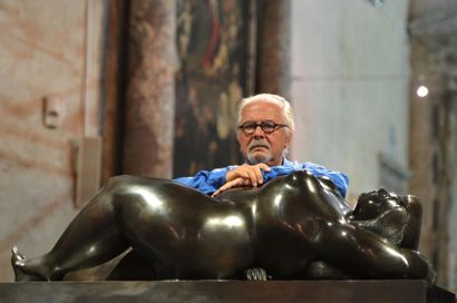 Fernando Botero (né en 1932) Reclining woman
Bronze, signed, marked with stamp of...