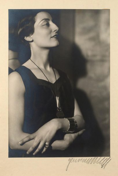 KRULL Germaine (1897-1985) "Portrait of Madame Raymond Templier", original photograph...