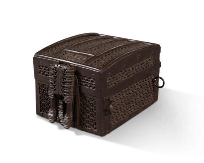 null MESSAGER MESSAGER BOX in wrought iron, chiselled and pierced with slightly domed...