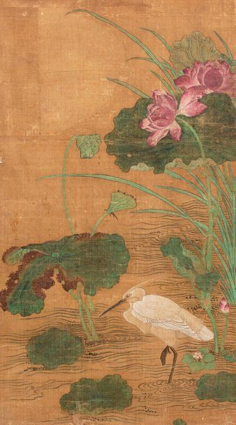CHINE Large colour painting on silk, representing a white heron standing in the water,...