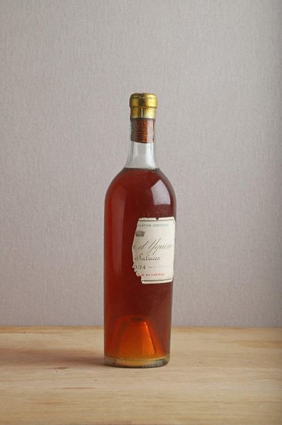 null 1 B CHÂTEAU D'YQUEM (T.L.B; e.t.a. en partie absente; capsule et bouchon estampés)...