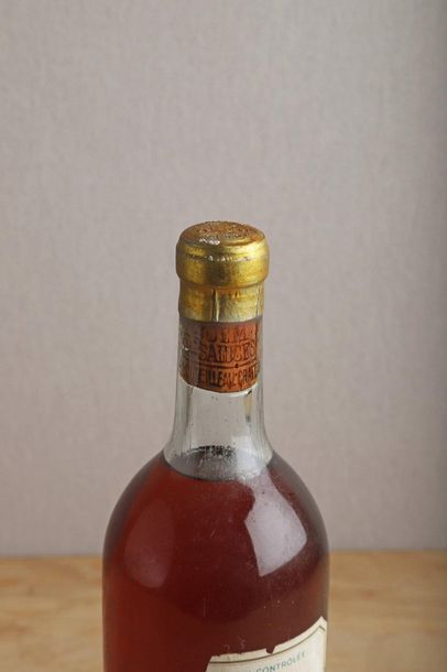 null 1 B CHÂTEAU D'YQUEM (T.L.B.; partly missing; capsule and cap stamped) - 1934...