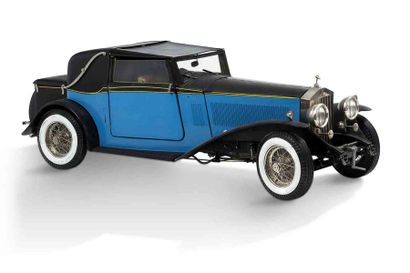 null POCHER

Rolls Royce Phantom Sedanca Coupe 1932

Echelle 1/8ème 

Modèle d'exposition...