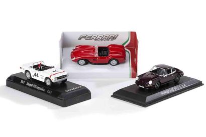 null Lot de 3 miniatures

Burago 

- Ferrari 250 Testa Rossa

Solido 

- Triumph...