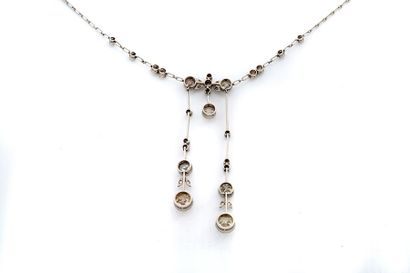 null NECKLACE "NEGLIGATED" NECKLACE Antique cut and rose cut
diamonds, platinum (850).

L-shaped...