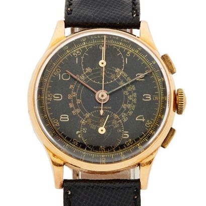 TRAVAIL SUISSE Vers 1940 
Chronograph Gold

case Mechanical hand-wound movement
Diam:...