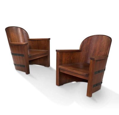 AXEL EINAR HJORTH (1888-1959) 
Paire de fauteuils
Pin, fer
75 x 71 x 73 cm.
Circa...