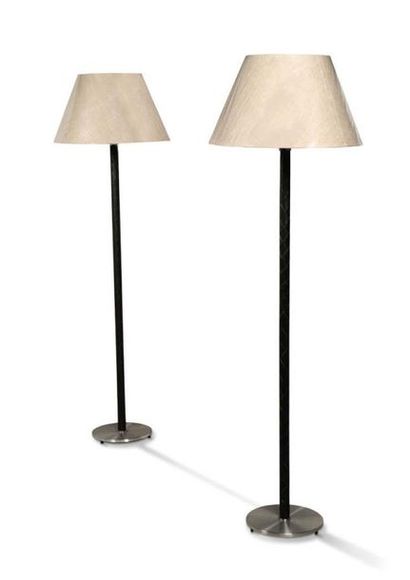 JO HAMMERBORG (1920-1982) 
Paire de lampadaires
Acier, palissandre
H.: 170
Fog &...