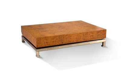 TRAVAIL FRANÇAIS Table
Acier (oxydations), placage de ronce
30 x 123 x 83 cm.
Circa...