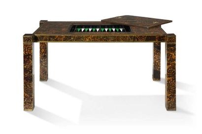 MARC DU PLANTIER (1901-1975) 
Desk
table Tortoise shell
Signed under the table top
80...