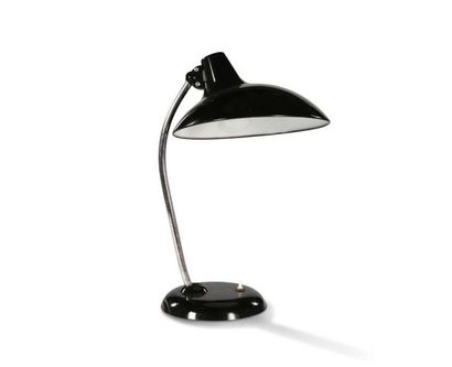 Christian DELL (1893-1975) 
Lampe dite 6786
Métal, acier
H.: 45 cm.
Kaiser & Co,...